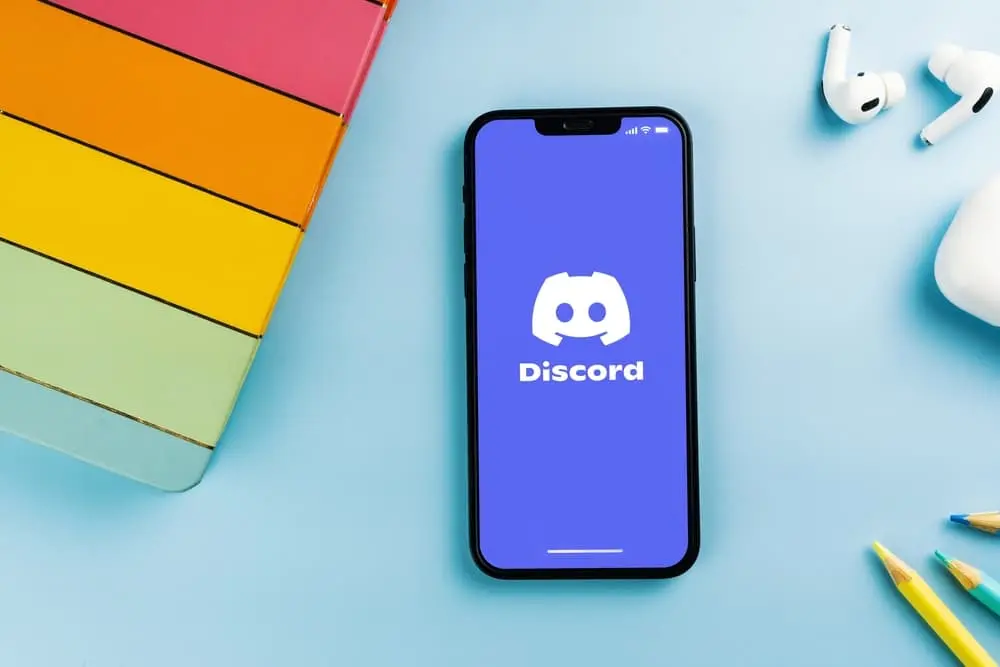 Does Discord Show What Game You're Playing When Offline? - StoriesDown