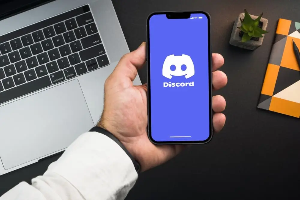 How to Add Bots to Discord Server