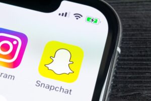 How to Half-Swipe on Snapchat