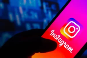 How To Unhide Tagged Photos/Videos On Instagram