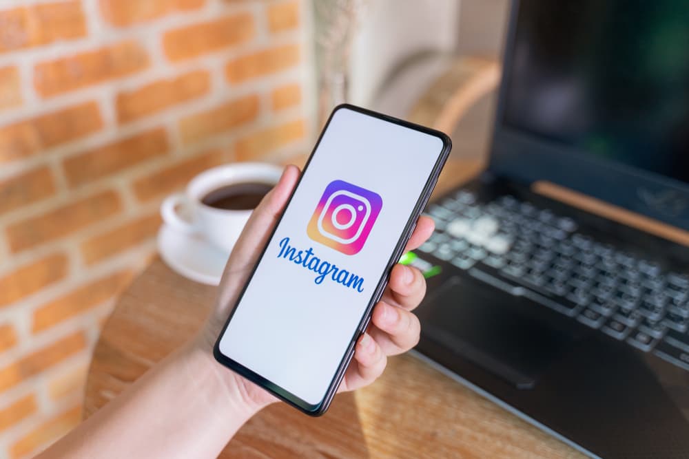 Tips and tricks to make a cool PFP for Instagram.