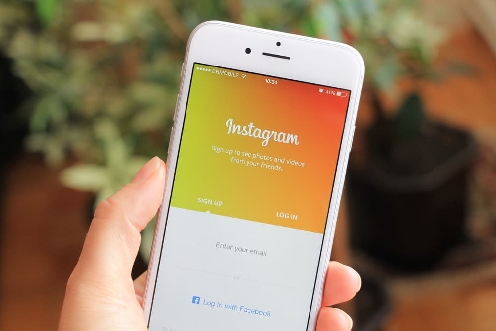 How To Send a Blank Message on Instagram